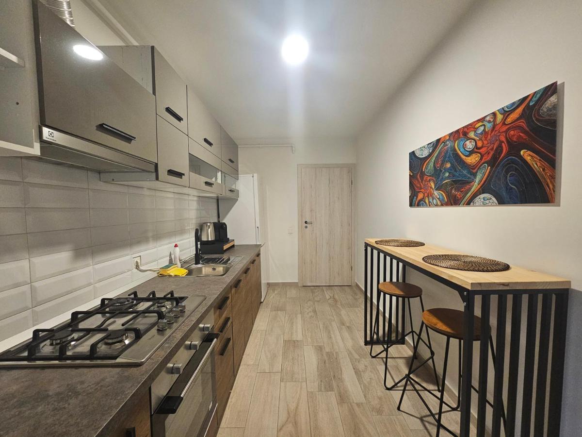 Studio 6 Бухарест Экстерьер фото